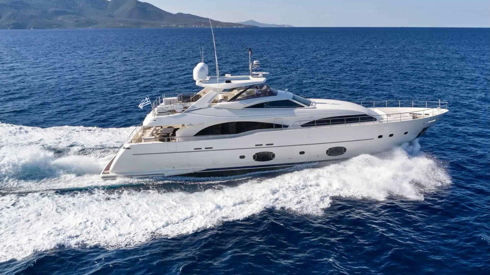 Seven S, 29.7 m Ferretti charter yacht