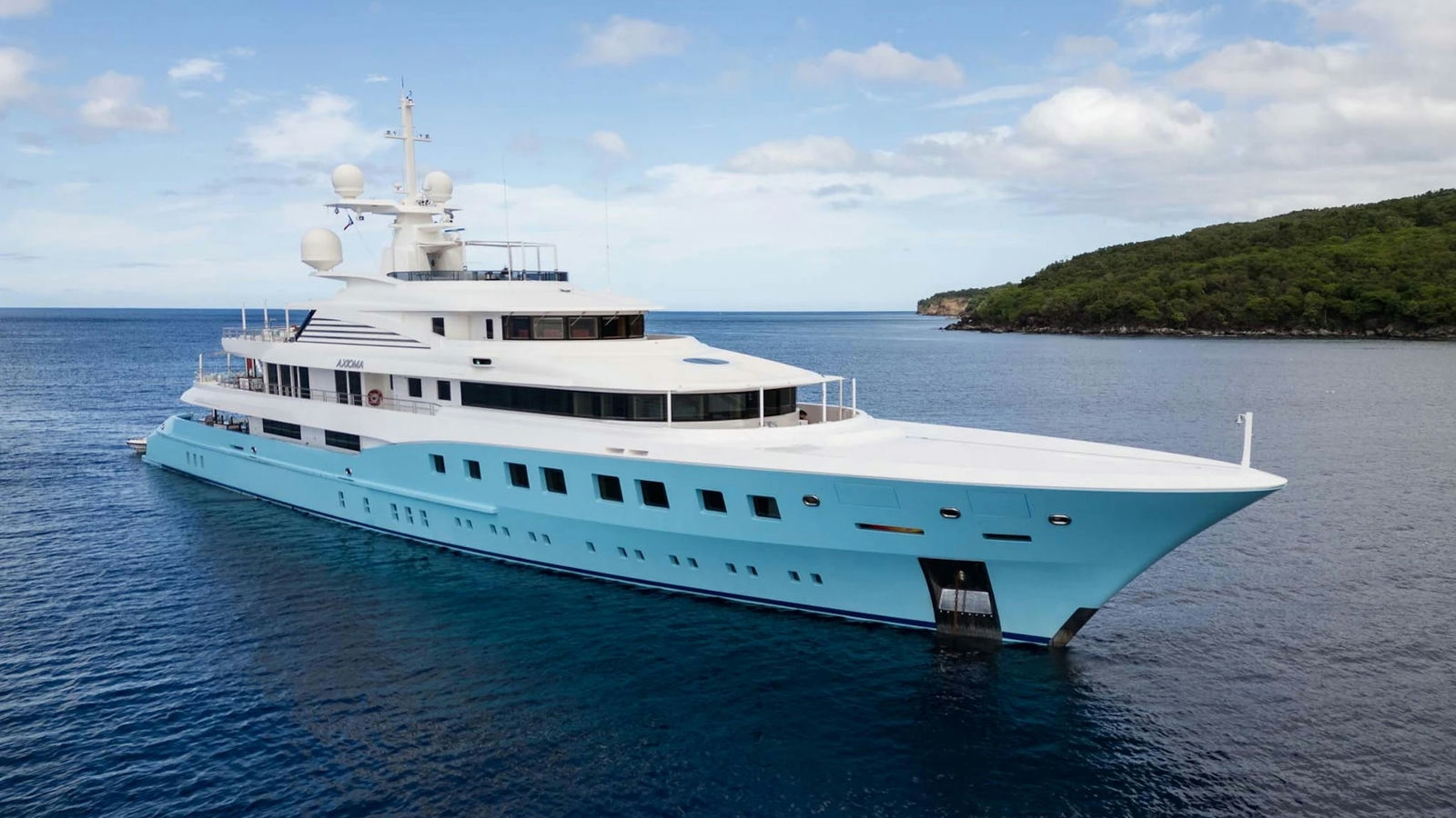 Axioma, 72 m Dunya Yachts charter yacht