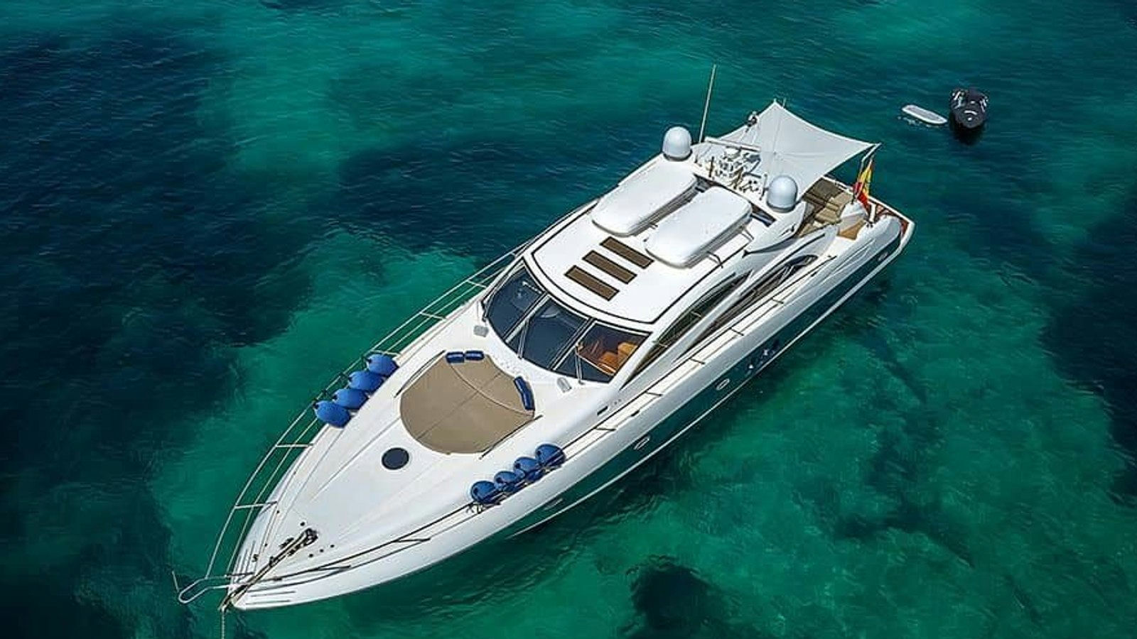 Sunseeker Predator 72 TO, 22.1 m Sunseeker Predator 72 TO charter yacht