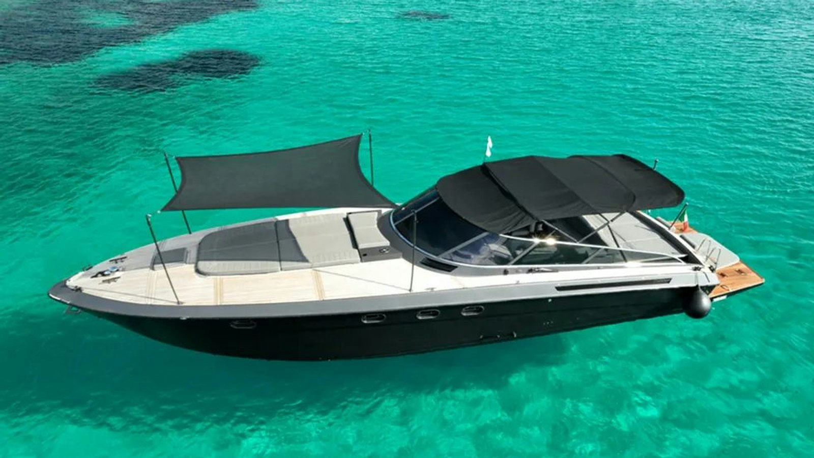 Baia 43, 13.1 m Baia 43 charter yacht
