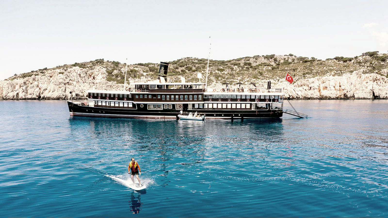 Halas 71, 53 m charter yacht