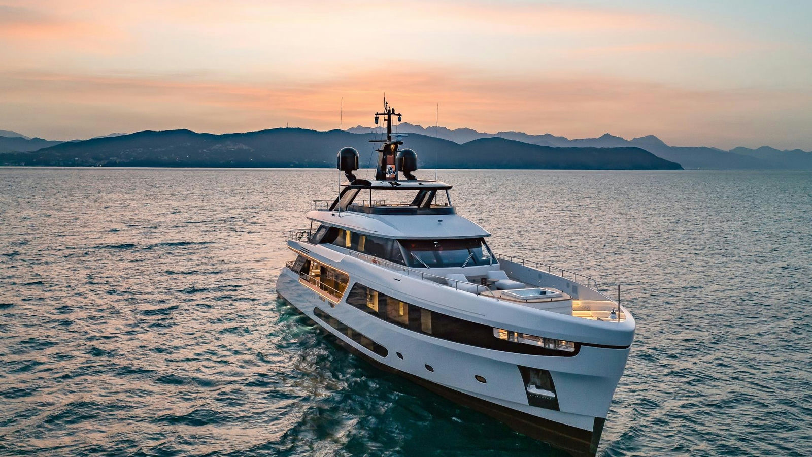 Dawo, 36.9 m Benetti charter yacht