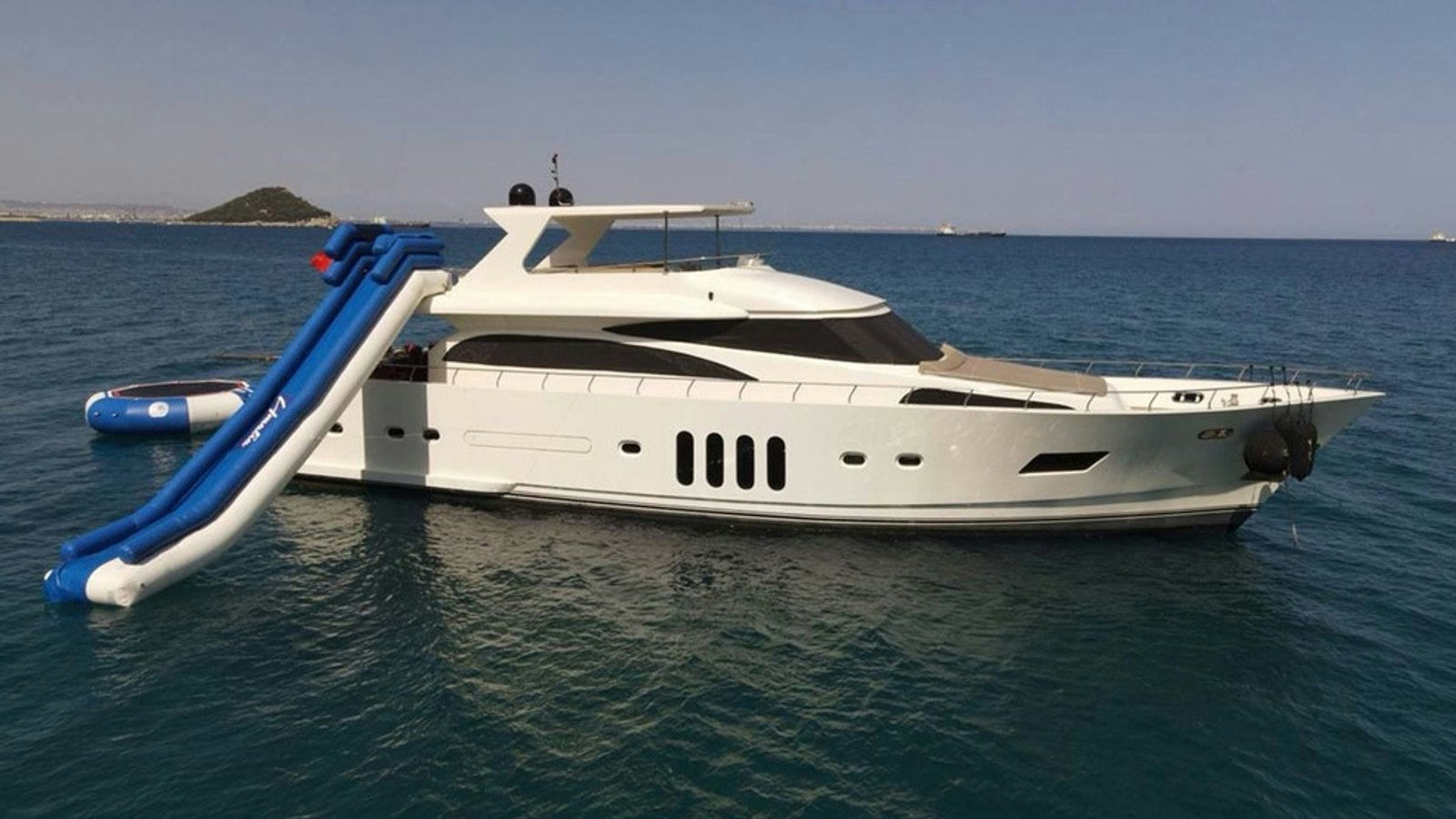 Italian Custom 25m II, 25 m Italian Custom 25m charter yacht