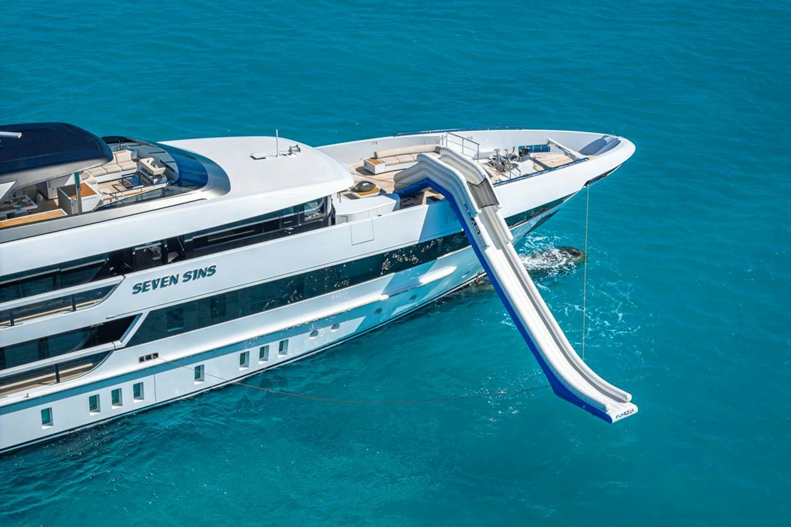 Seven Sins, 52 m Sanlorenzo charter yacht