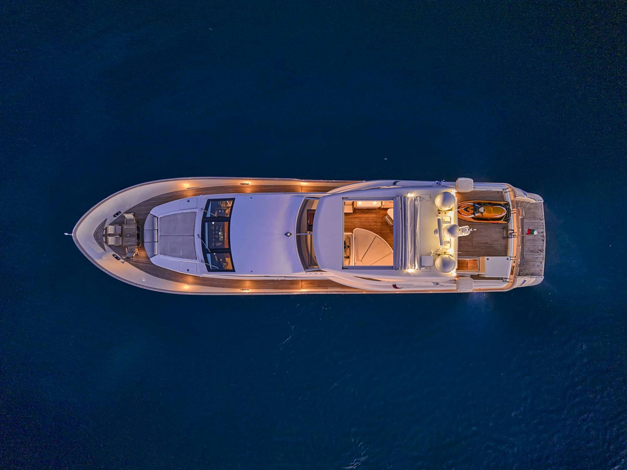 Star Link, 27 m Falcon charter yacht