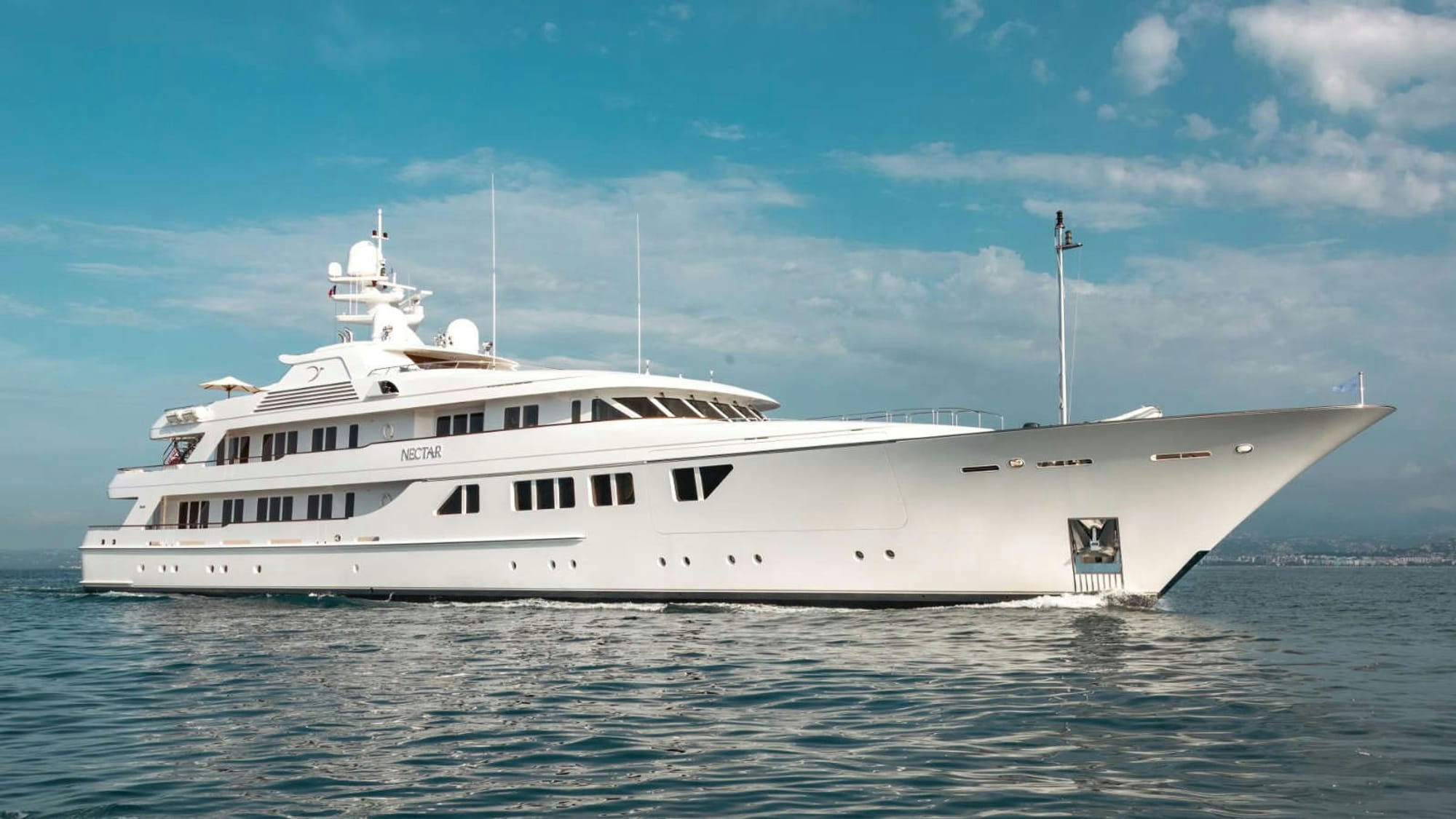Nectar, 65.2 m Feadship charter yacht