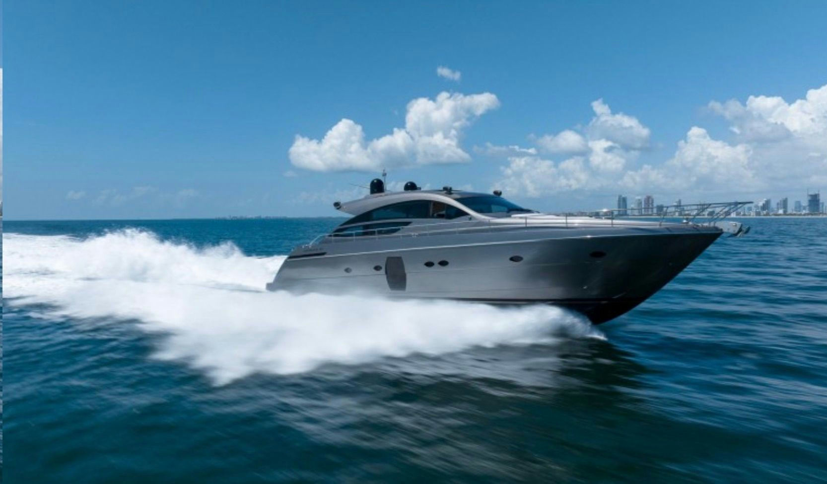 Wind, 19.5 m Pershing 64 charter yacht