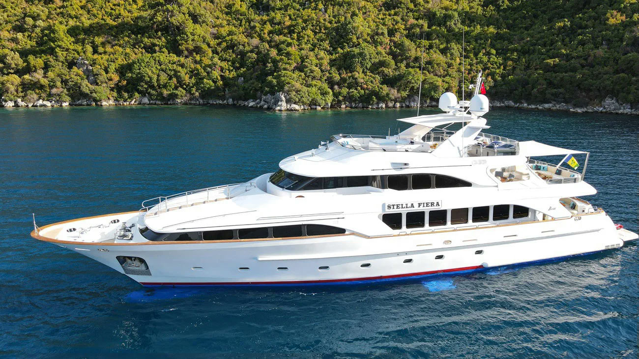 Stella Fiera, 36.5 m charter yacht