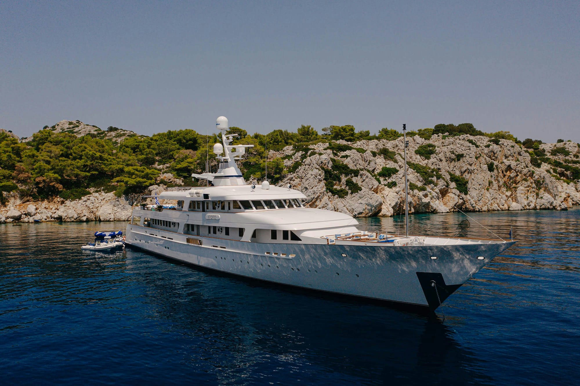 Itoto, 61 m Dauphin Yachts charter yacht