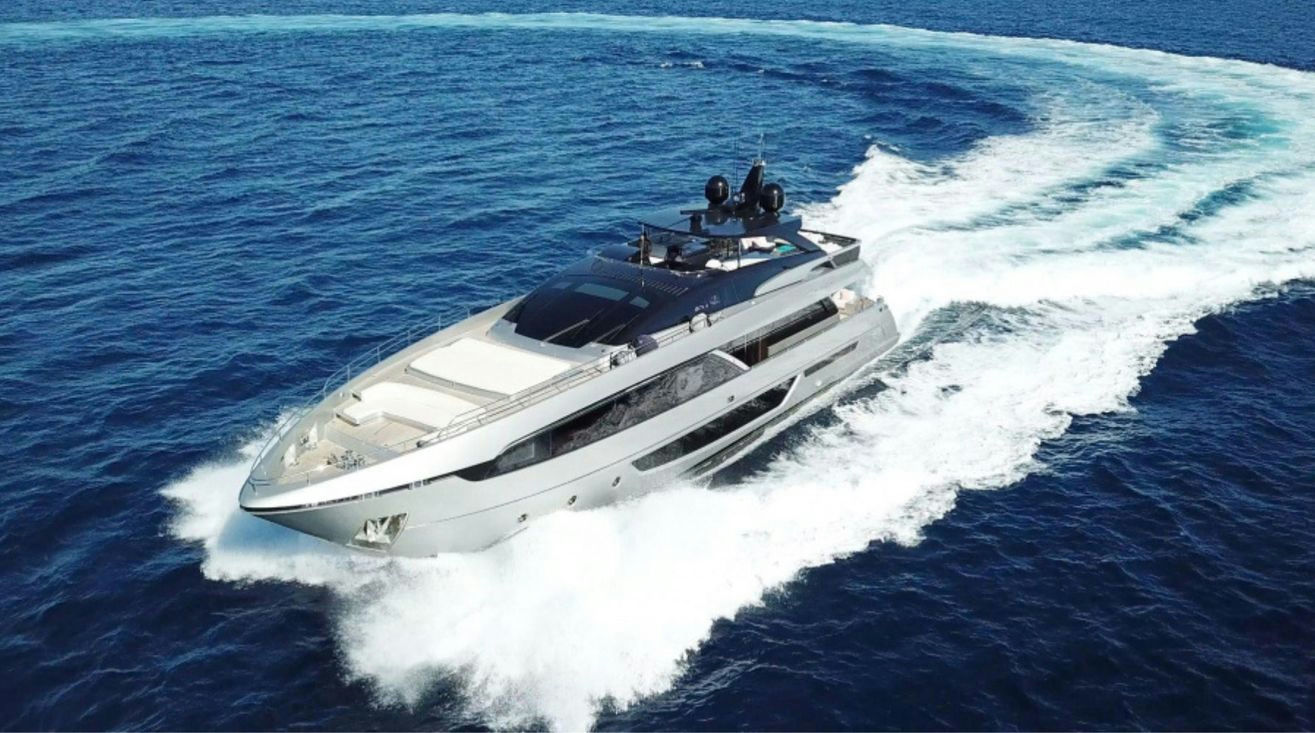 BASILIC, 29.9 m charter yacht