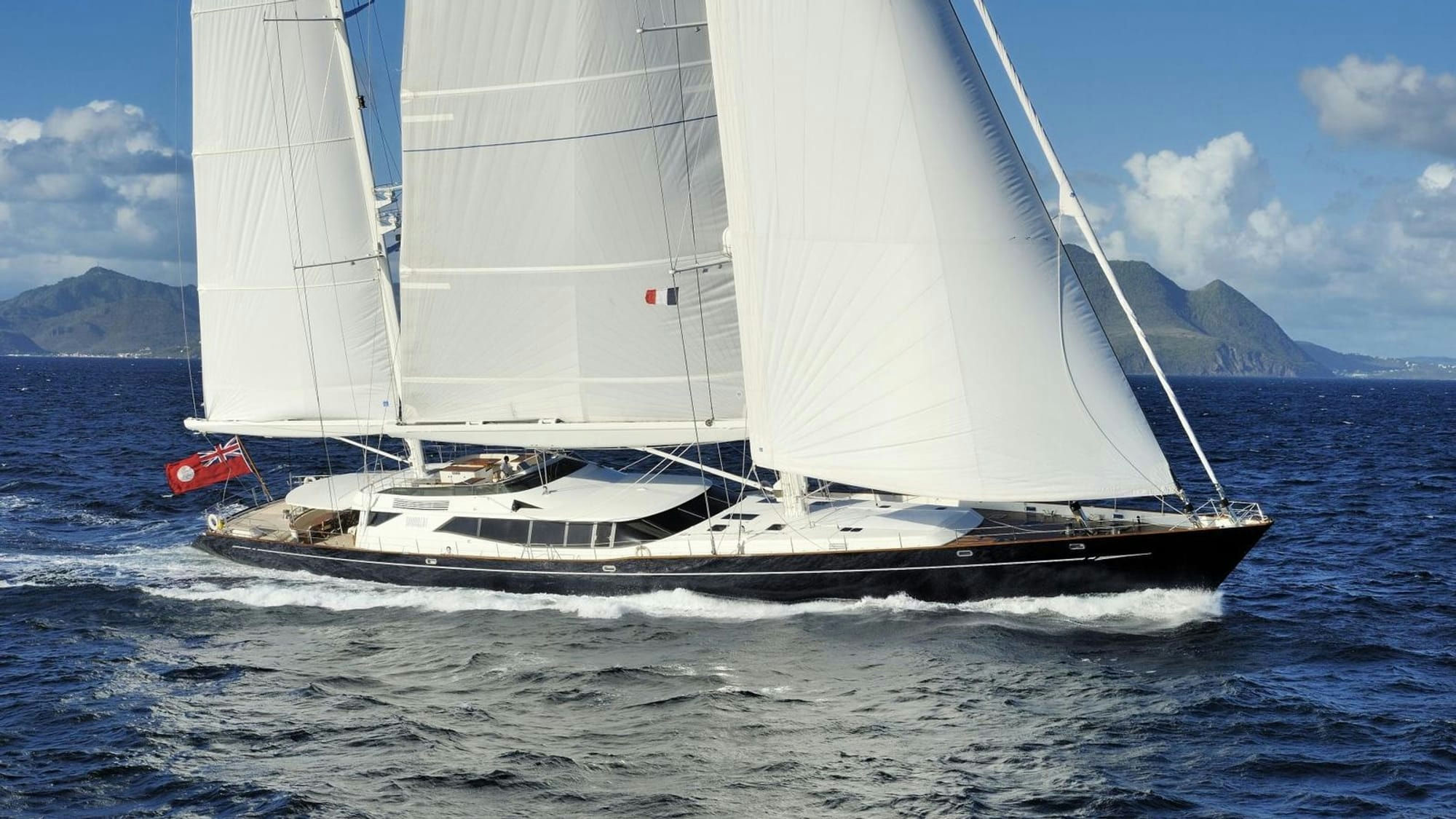 Drumbeat, 53 m Alloy Yachts charter yacht