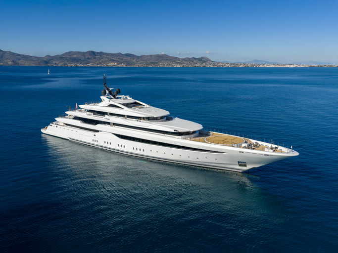 O'pari, 94.6 m Golden Yachts charter yacht
