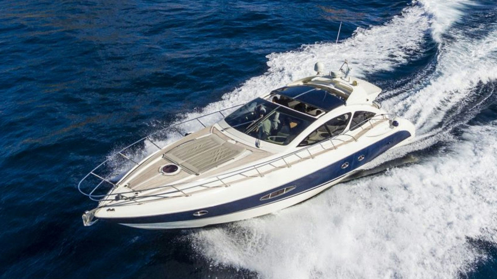 Azimut Atlantis 55, 17 m Azimut Atlantis 55 charter yacht