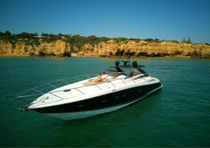 UNIQ, 16.2 m Sunseeker Portofino 53 charter yacht