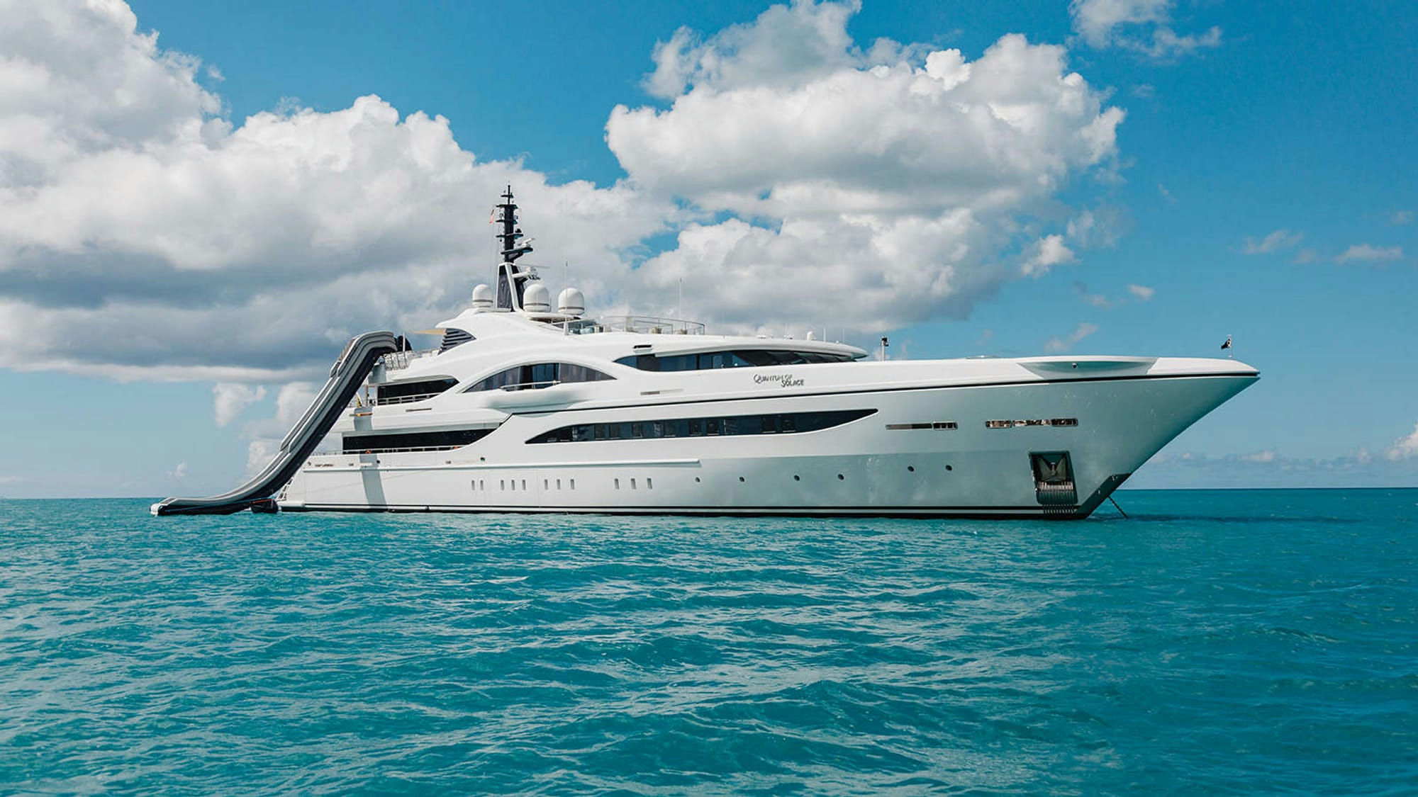 Quantum Of Solace, 72.6 m Turquoise charter yacht