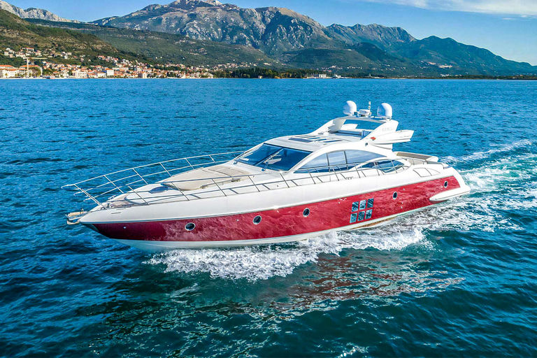 AZIMUT 68S, 21 m Azimut 68S charter yacht