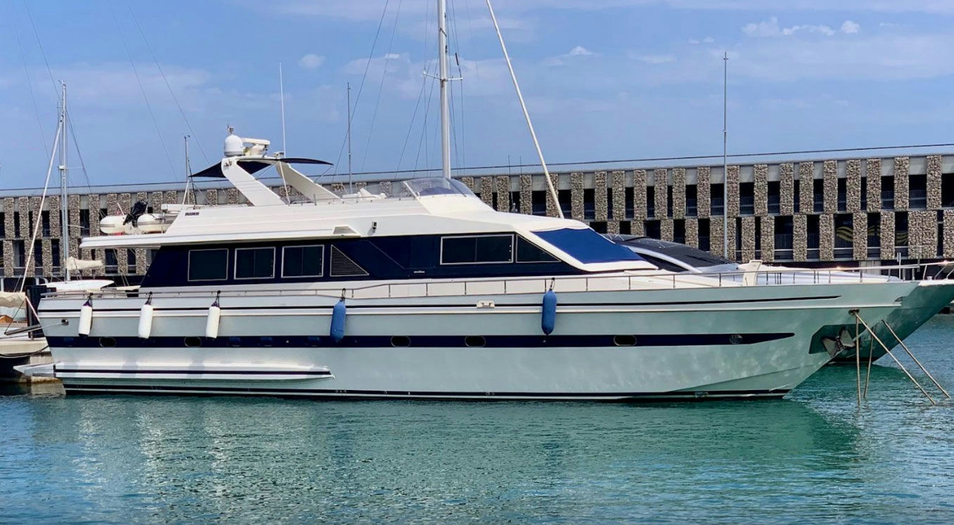 Falcon 80, 23.1 m Falcon 80 charter yacht