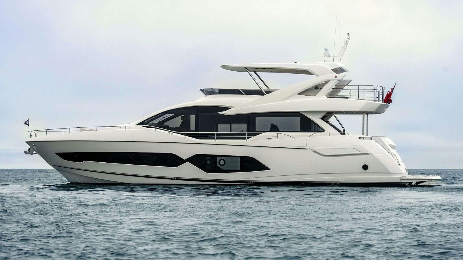 MIKEL ANGELO, 23.6 m Sunseeker 76 charter yacht