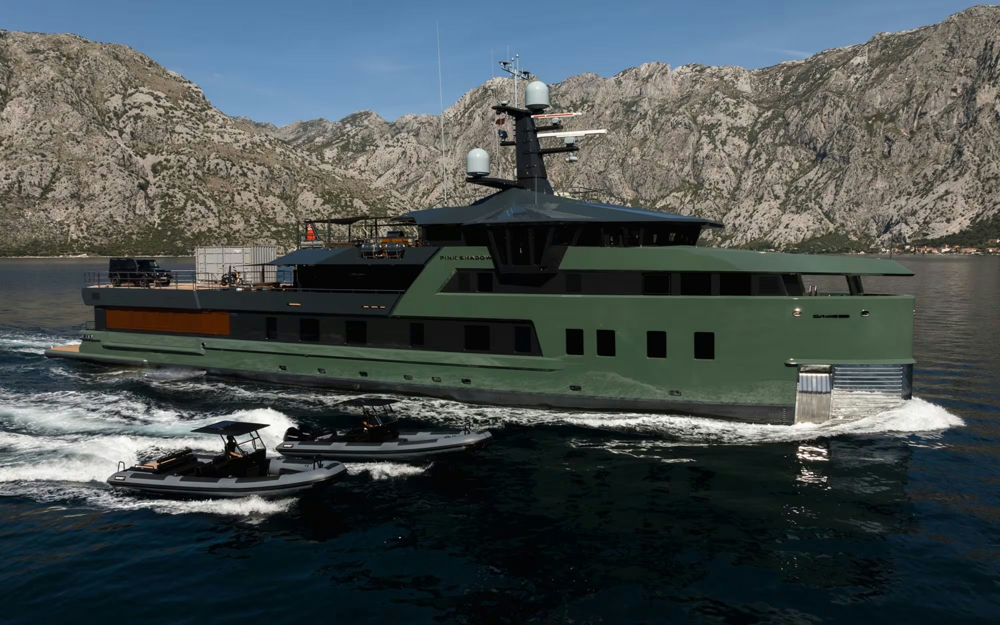 Pink Shadow, 58.3 m Damen charter yacht