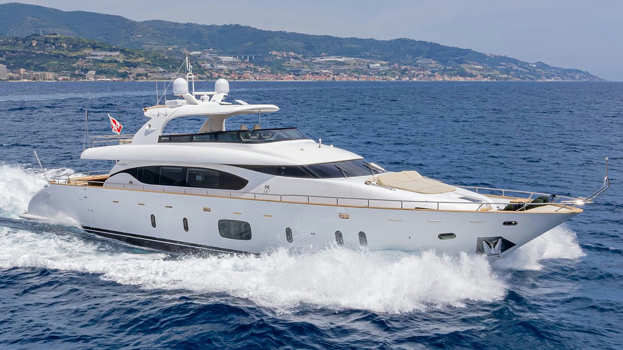 Daddy'S Dream 888, 28.7 m Maiora charter yacht