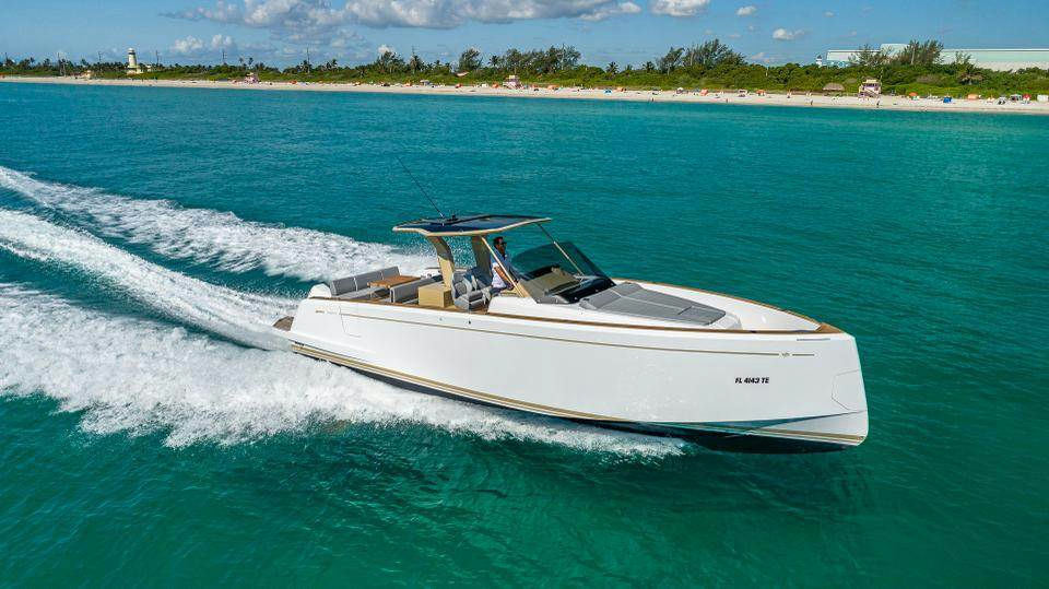 Shining Force, 11.6 m Pardo 38 charter yacht
