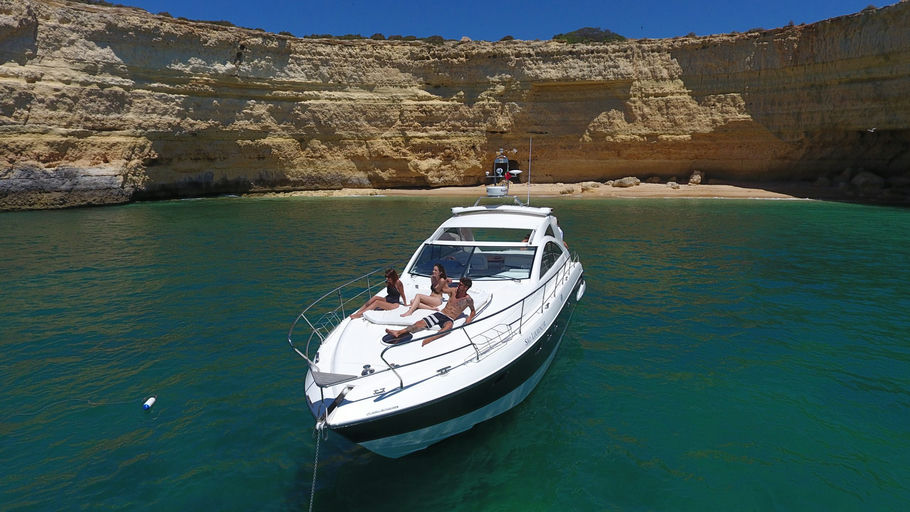 SÃO LOURENÇO, 14.3 m Fairline Targa 47 charter yacht