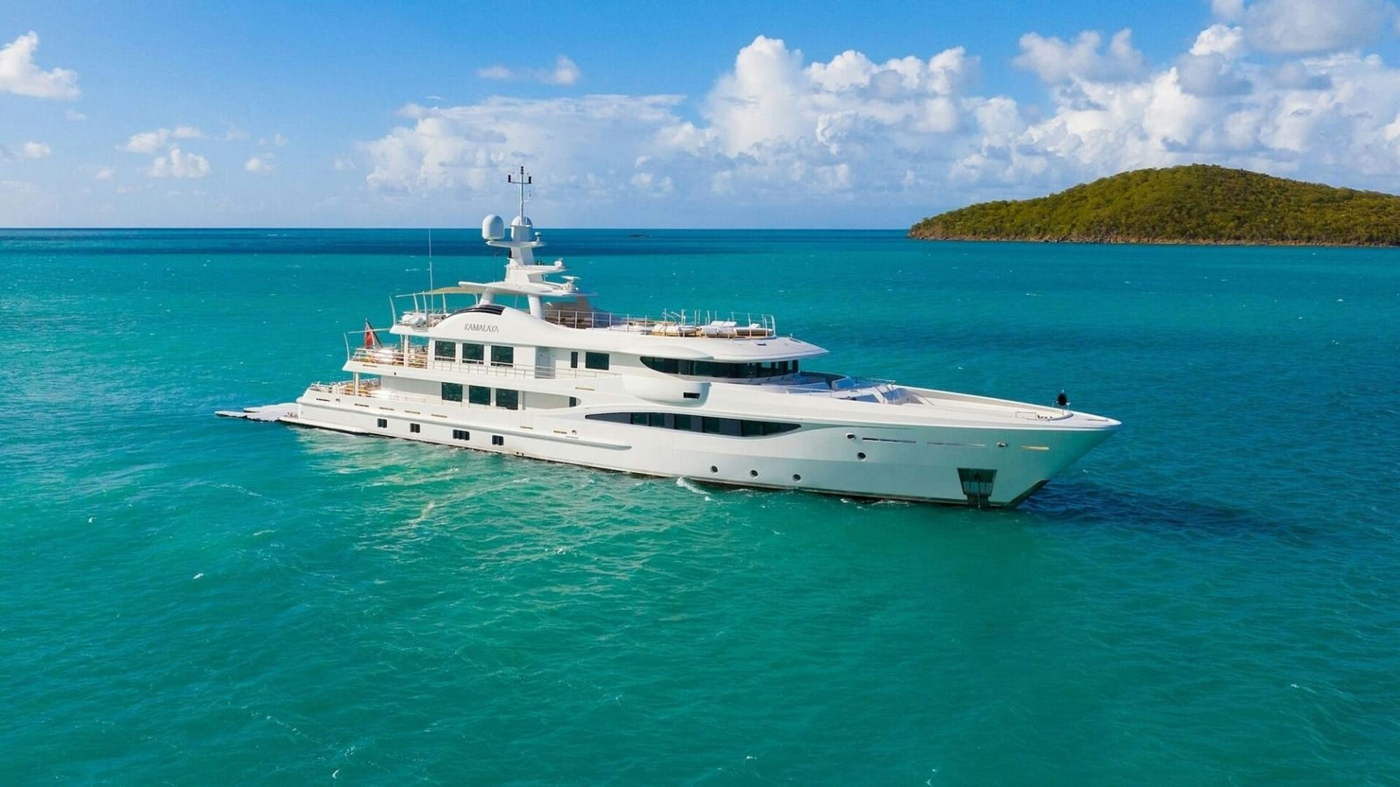 Kamalaya, 55 m Amels charter yacht