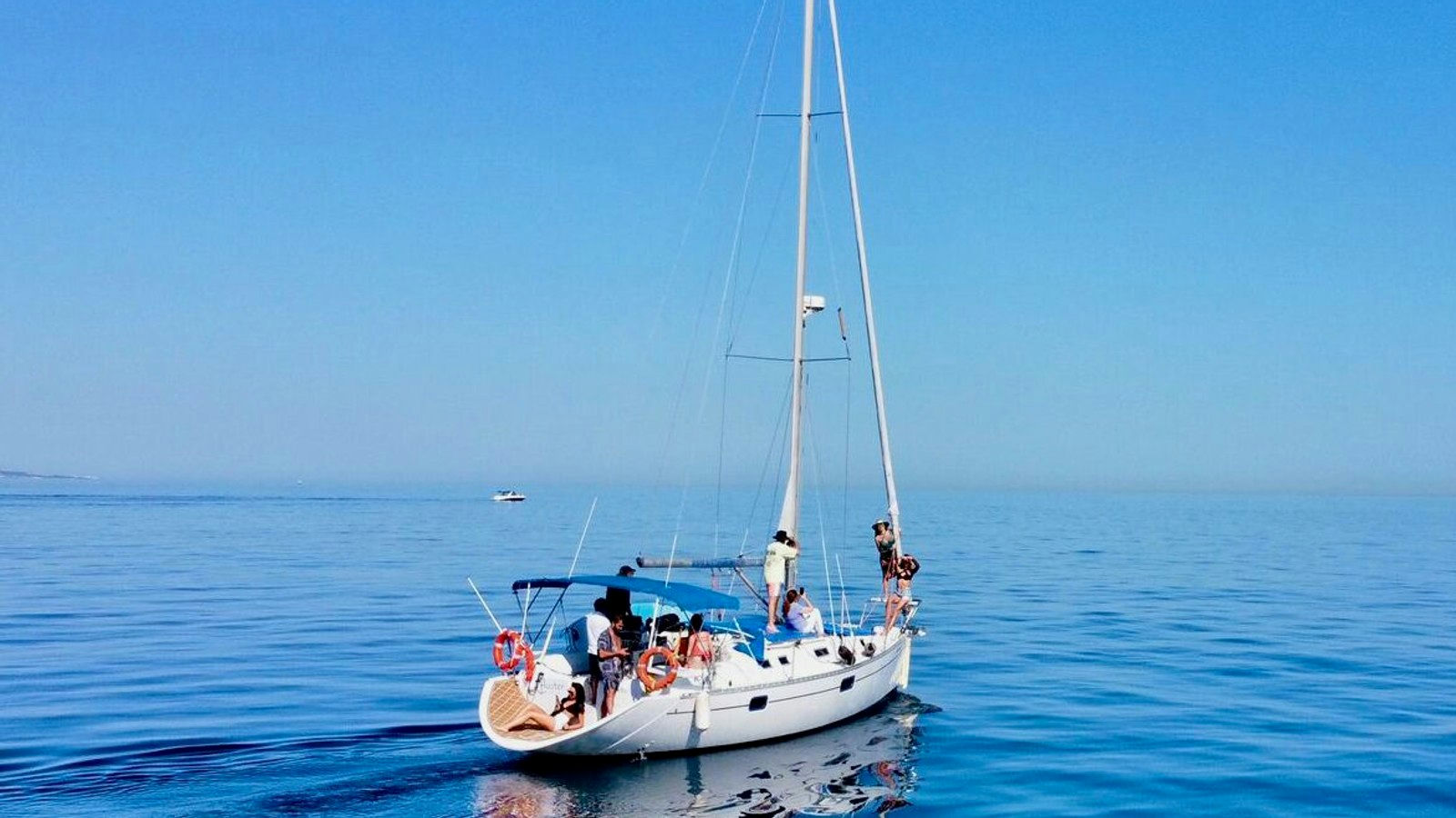 Beneteau Oceanis 351, 10.9 m Beneteau Oceanis 351 charter yacht