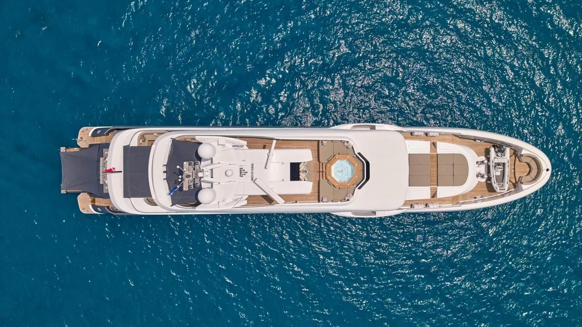 Totem, 50.5 m Heesen charter yacht