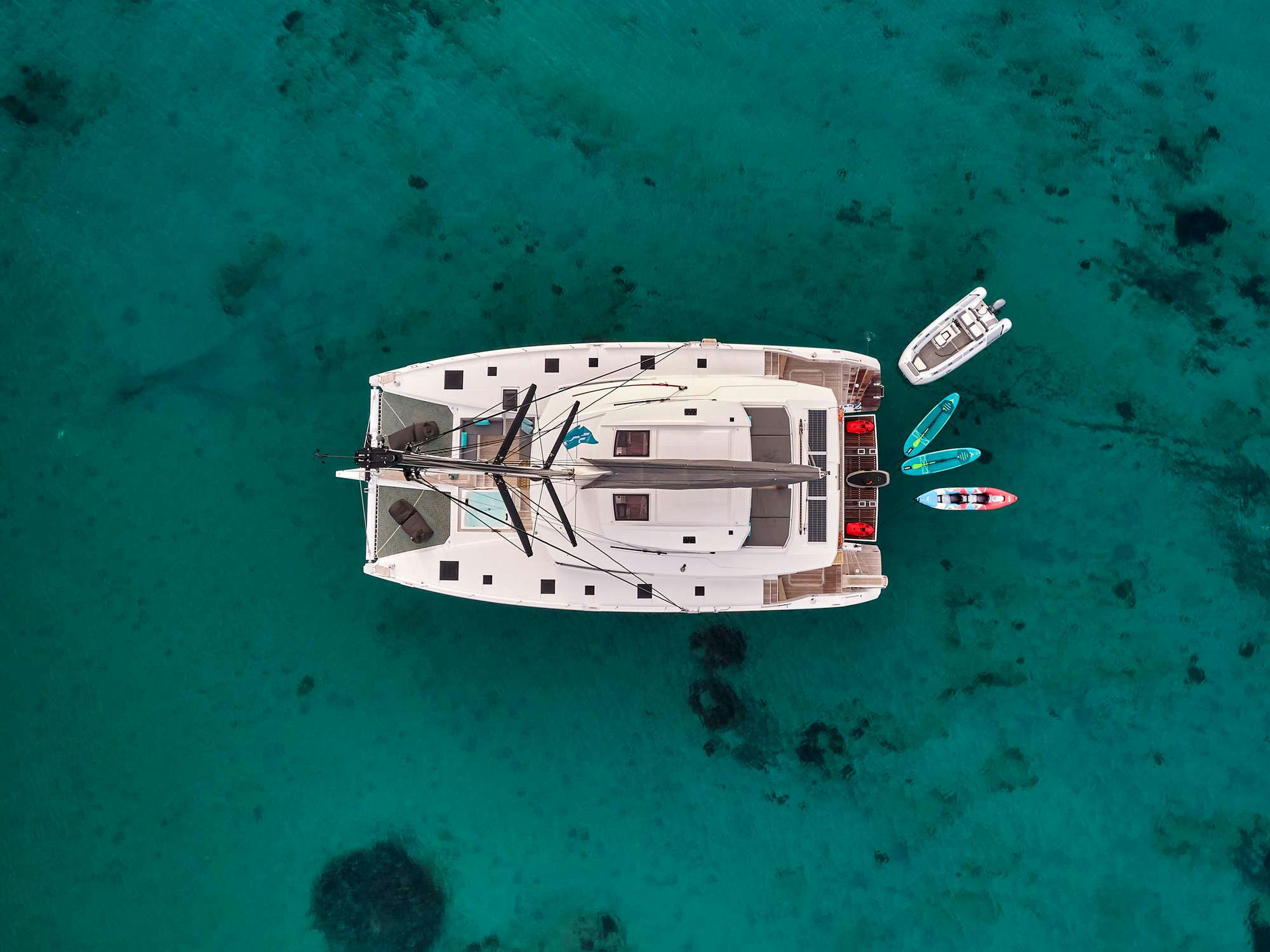 Dolly, 20 m Fountaine Pajot charter yacht