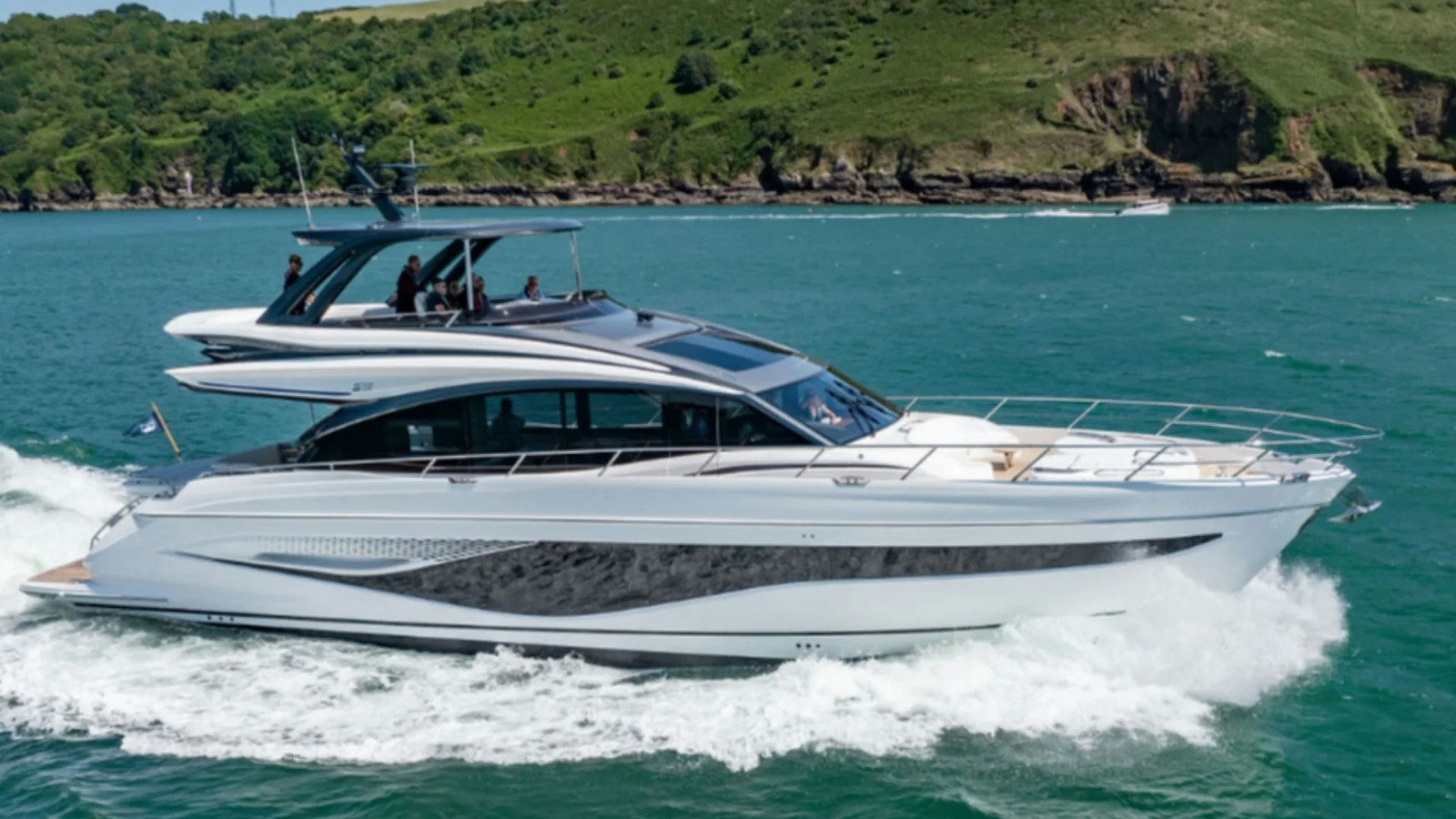NEGOTIATOR II, 23.2 m Princess S72 charter yacht