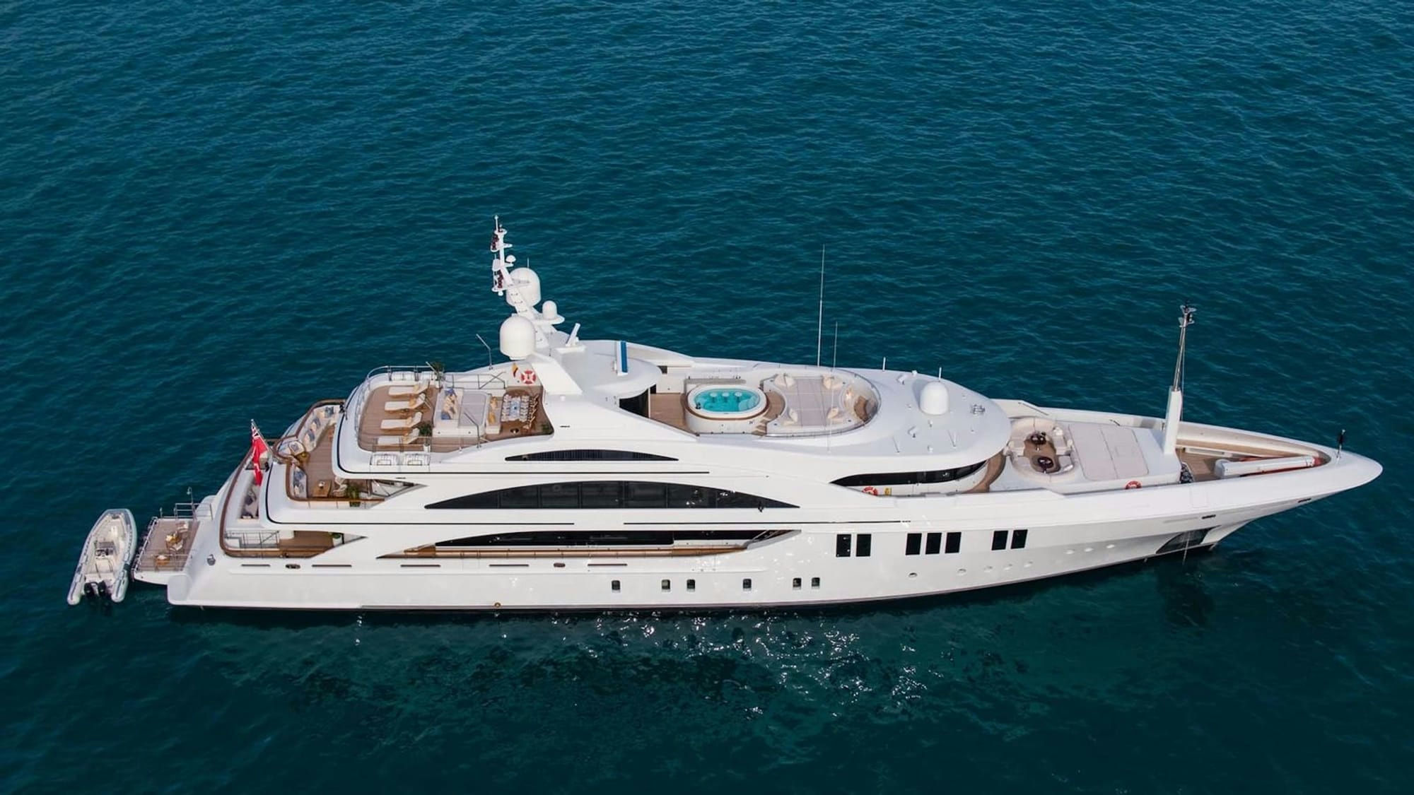 La Blanca, 59.4 m Benetti charter yacht