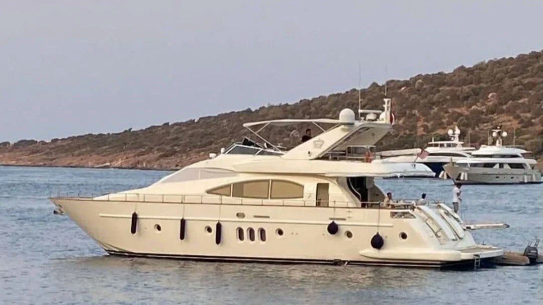 King Henry, 24 m charter yacht
