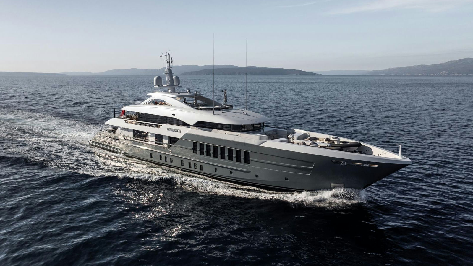 Reliance, 55 m Heesen charter yacht