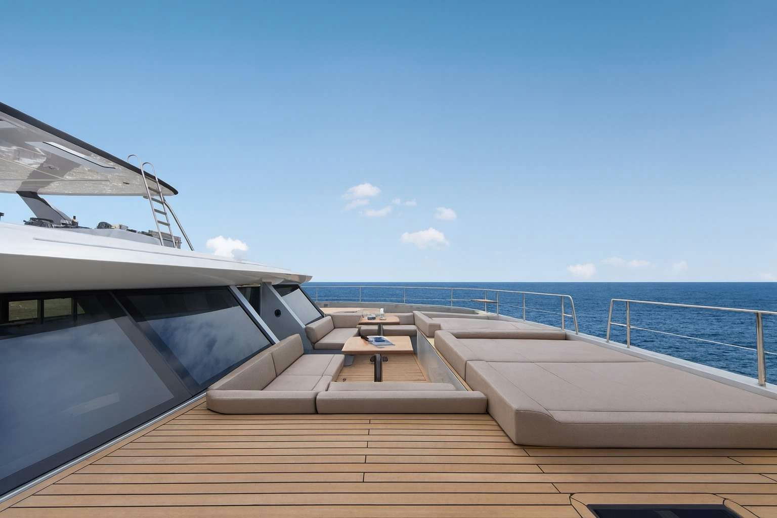Andare Oltre, 18 m Heysea charter yacht