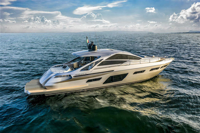 PERSHING 7X, 21 m Pershing 7X charter yacht