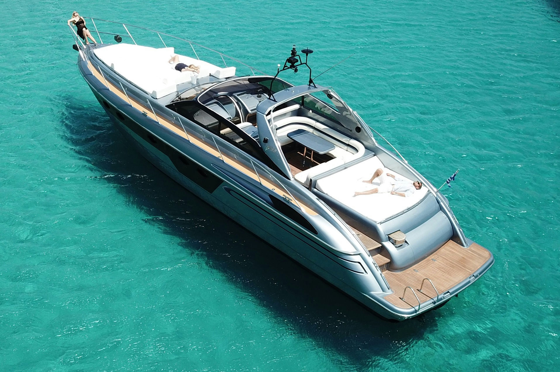 PRINCESS V55 MYKONOS, 17 m Princess V55 charter yacht
