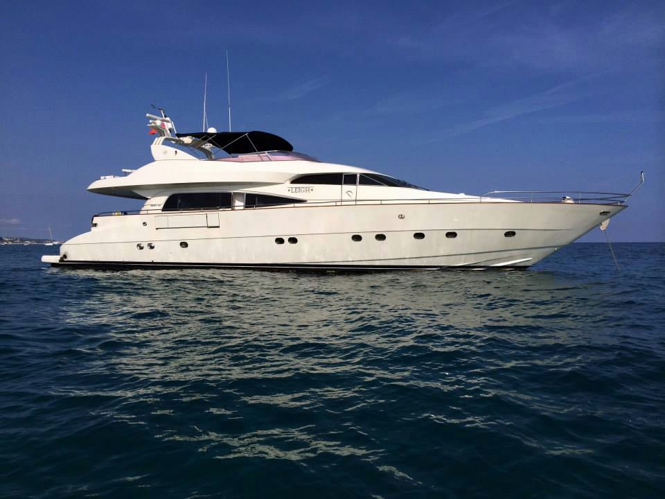 Mochi Craft Mega 25, 25 m Mochi Craft Mega 25 charter yacht