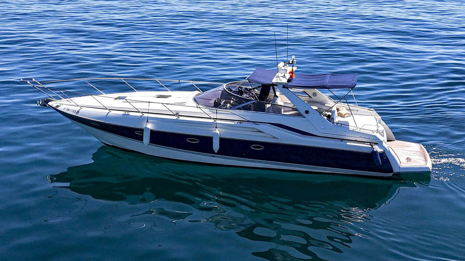 Sunseeker Mustique 42, 13.5 m Sunseeker Mustique 42 charter yacht