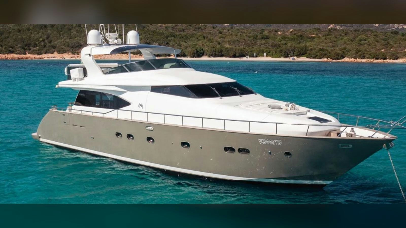 Maiora 20S, 21.4 m Fipa Group Maiora 20S charter yacht
