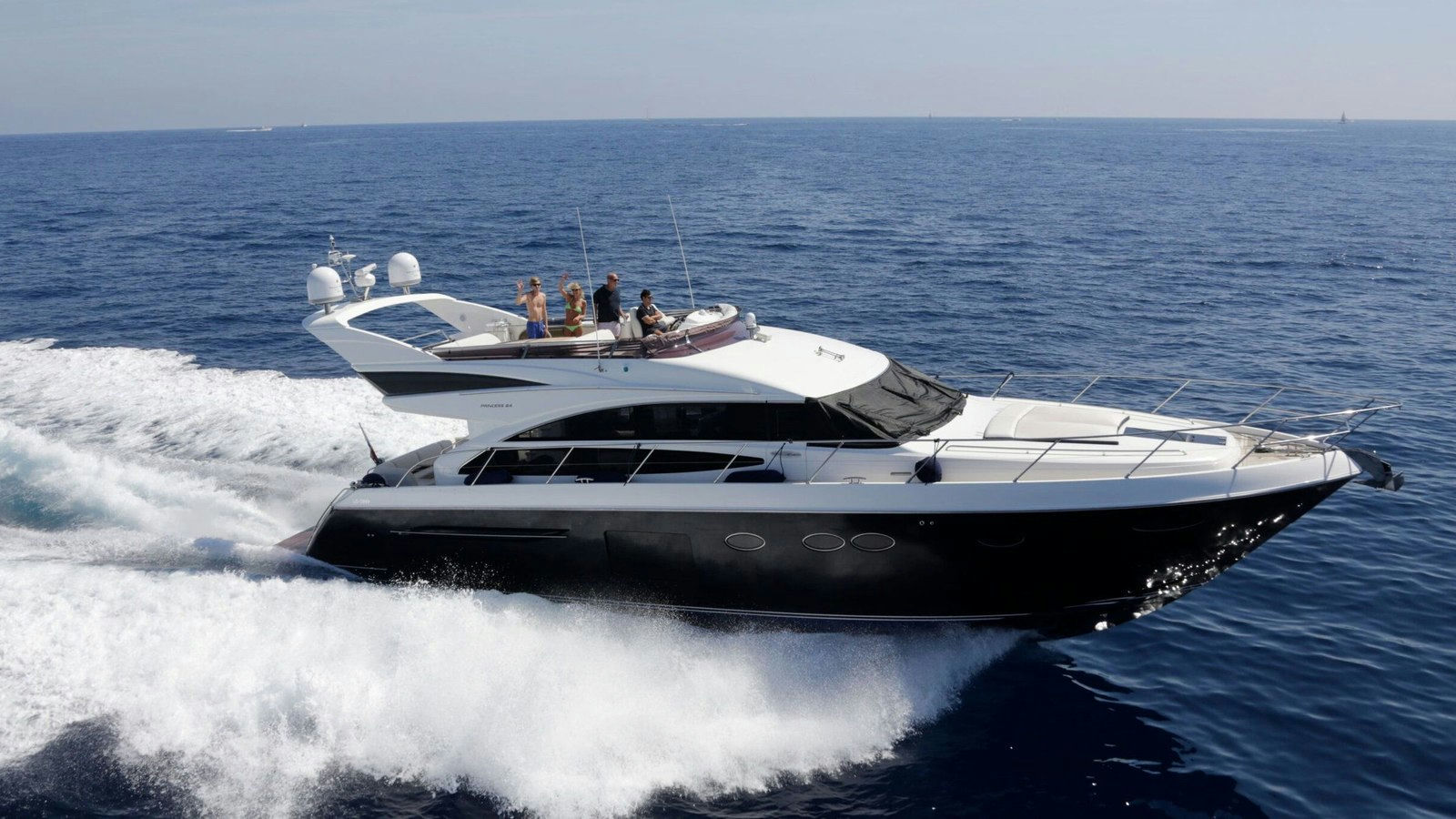 JTM.999, 19.7 m Princess 64 charter yacht