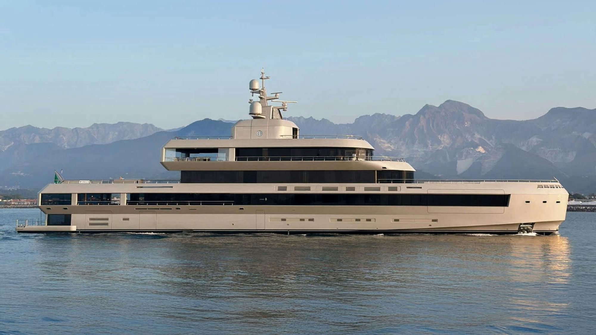 Geco By G. Armani, 72 m Admiral charter yacht