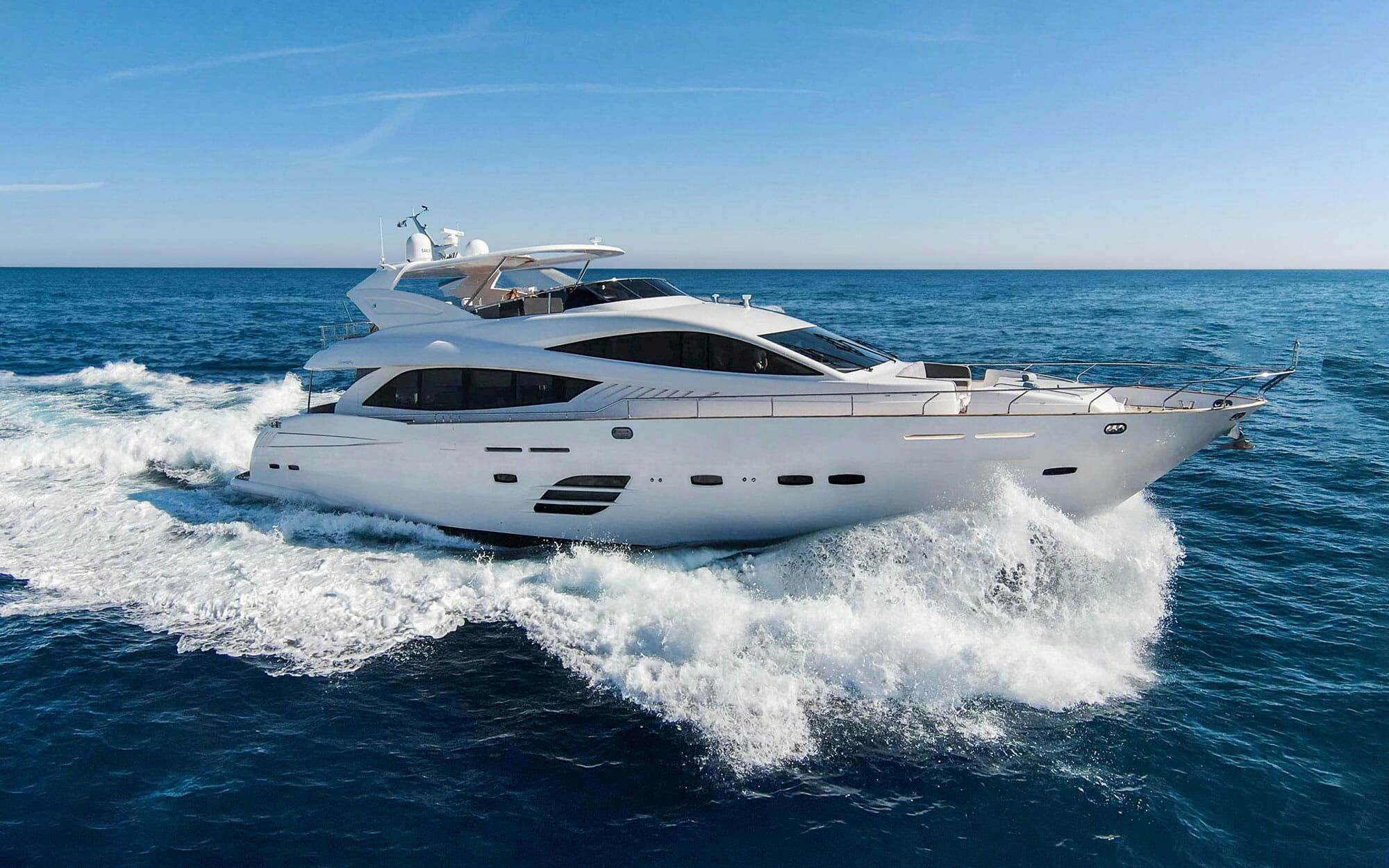 SKYRA, 28.5 m charter yacht