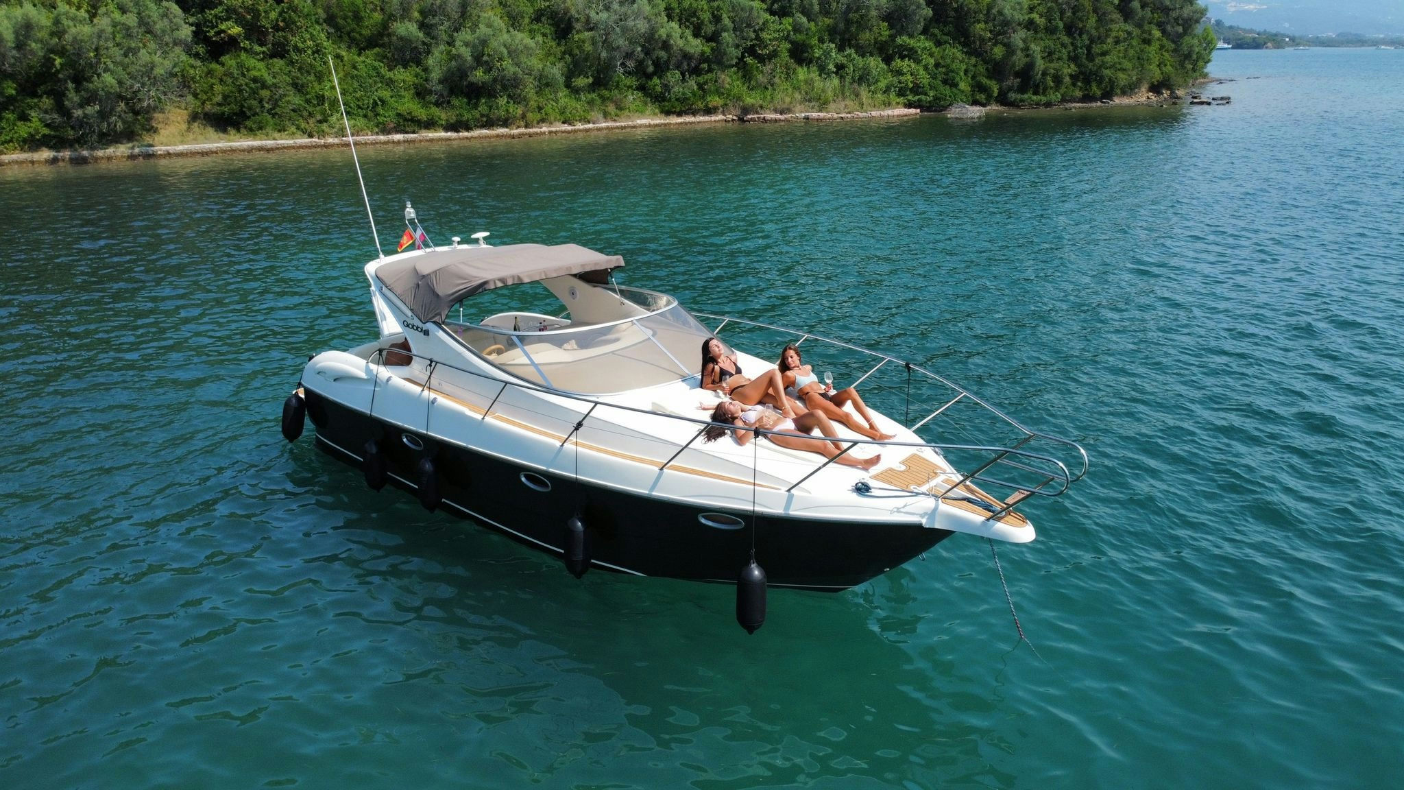 Tara Two, 10.2 m Gobbi 335 charter yacht