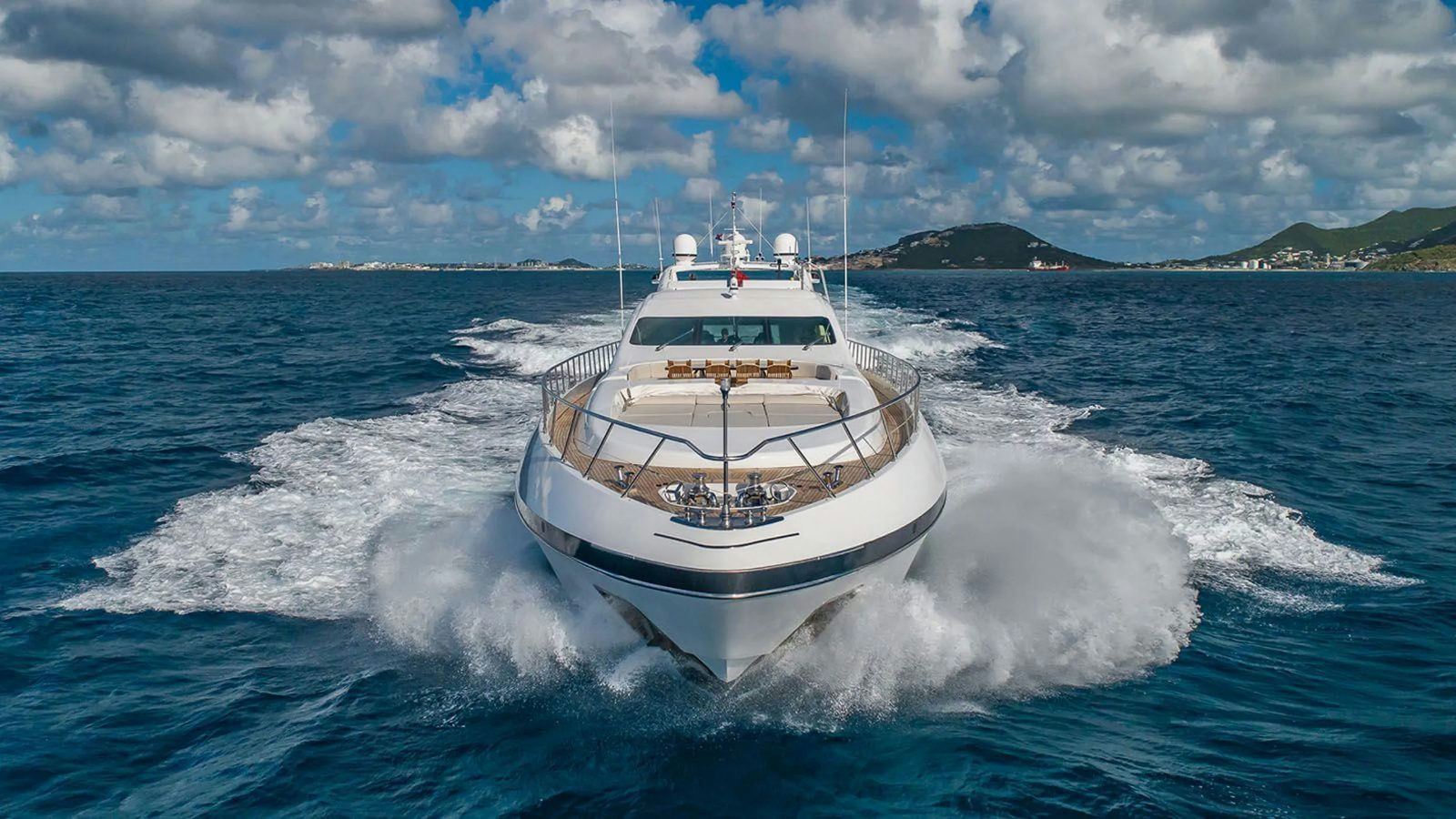 Mangusta 130, 39.6 m charter yacht