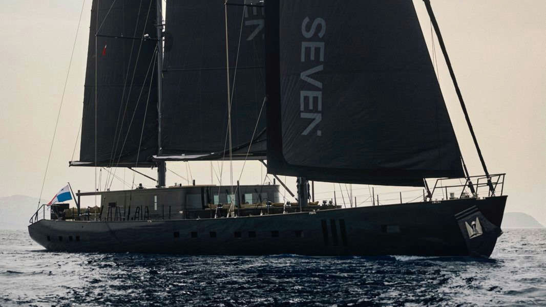 Seven, 46 m PURA VIDA YACHT DESIGN charter yacht