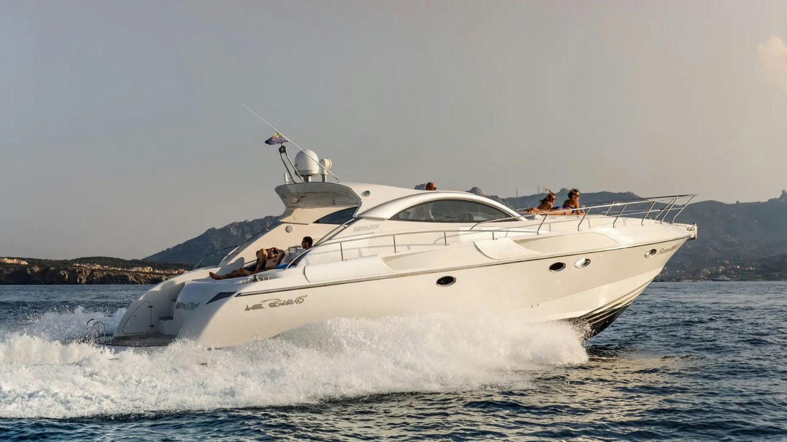 Rizzardi 45, 13.7 m Rizzardi 45 Incredible charter yacht