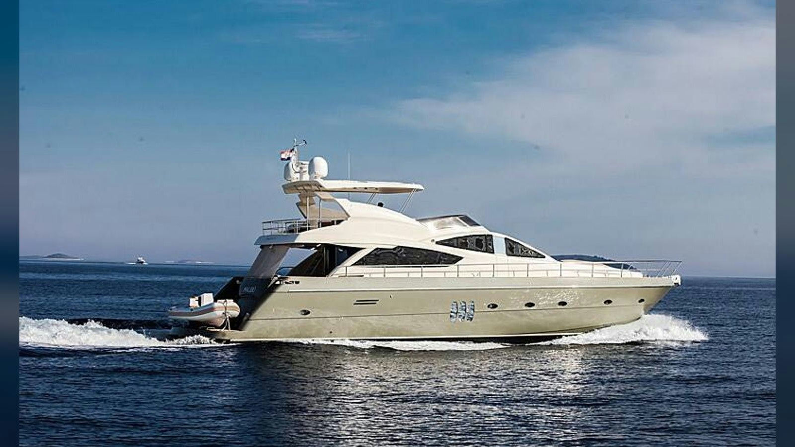 Abacus 70 Fly, 22 m Abacus 70 Fly charter yacht