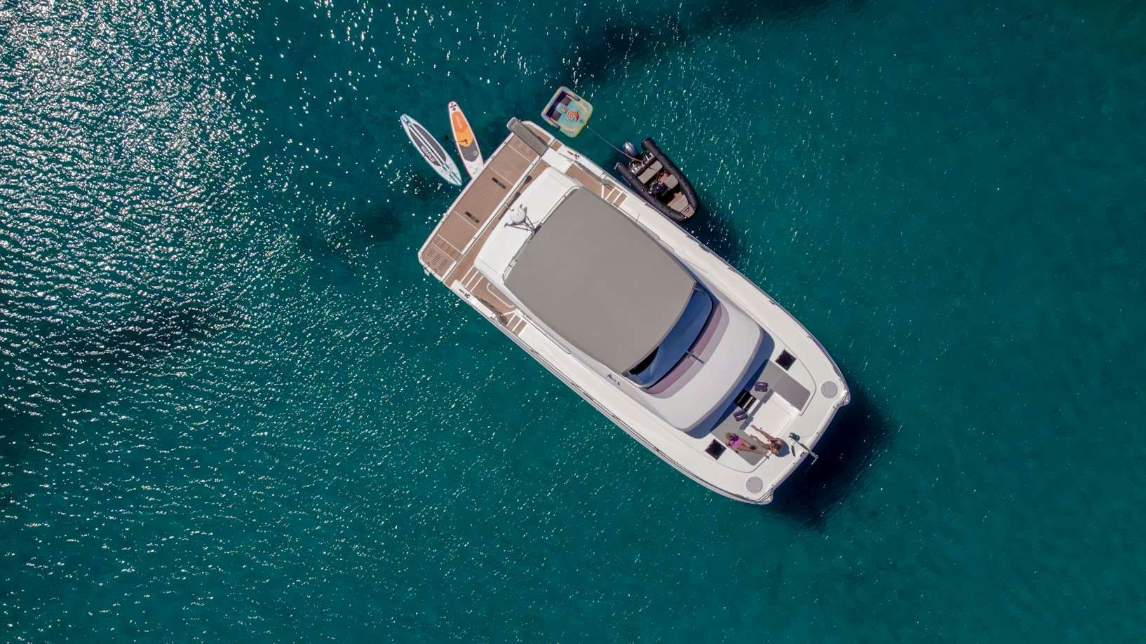 Endless Beauty, 13 m Fountaine Pajot charter yacht