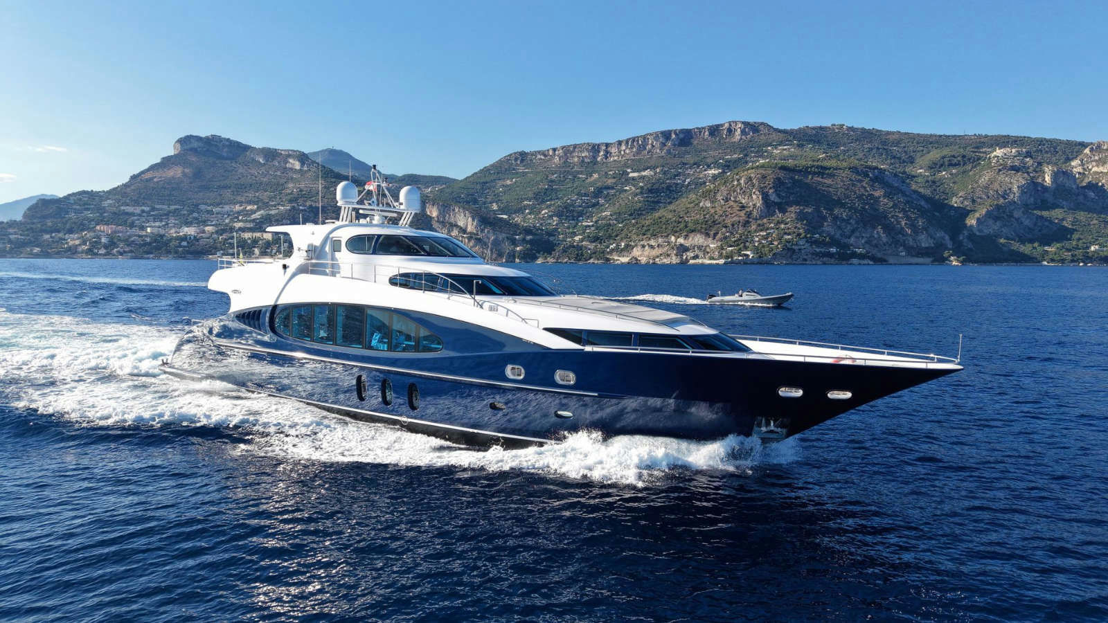 SEA BREEZE ONE, 31 m charter yacht